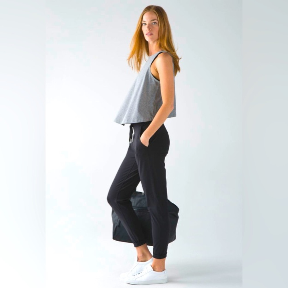 Lululemon Dropt Pants Sz 2